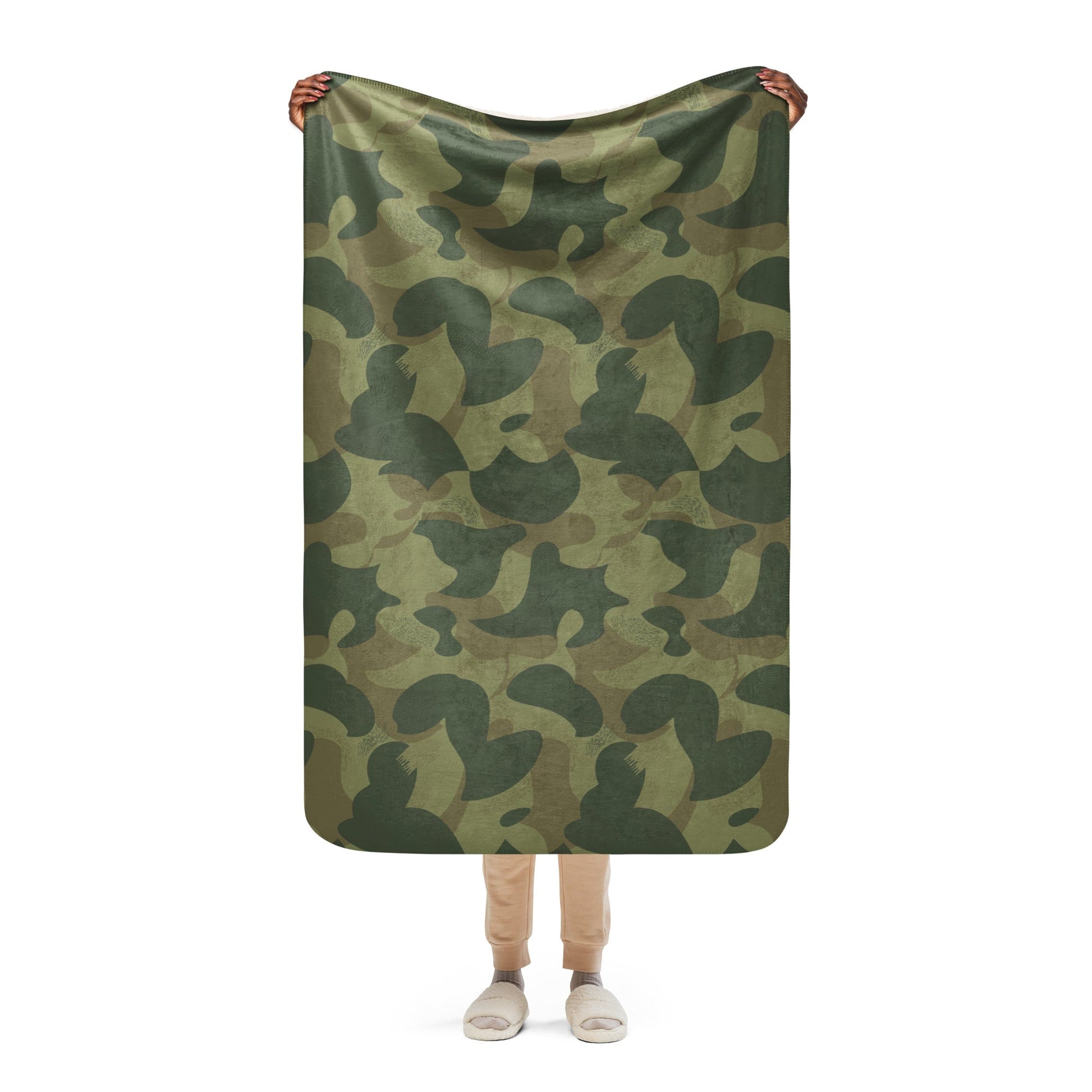 Belgian Brushstroke Moon and Balls CAMO Sherpa blanket - 37″×57″ - Blankets