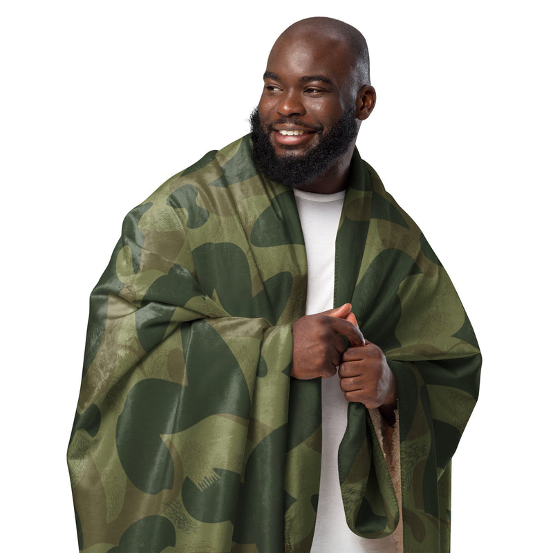 Brushstroke Moon and Balls CAMO Sherpa Blanket