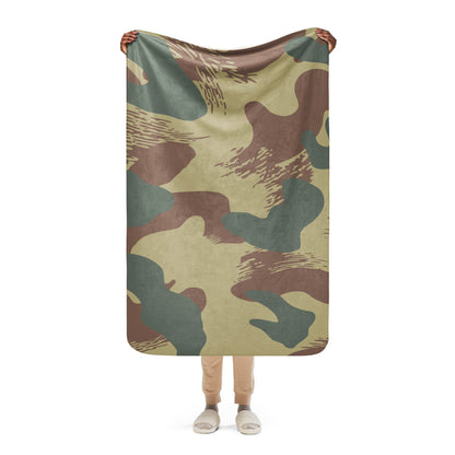 Belgium WW2 Independent Parachute Company Brushstroke CAMO Sherpa blanket - 37″×57″ - Blanket