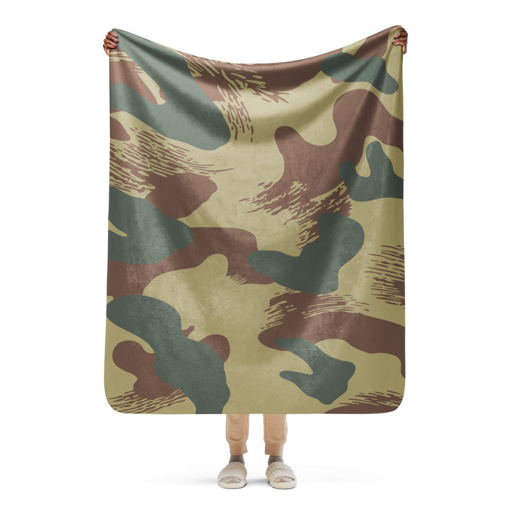 Belgium WW2 Independent Parachute Company Brushstroke CAMO Sherpa blanket - 50″×60″ - Blanket