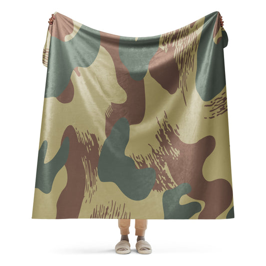 Belgium WW2 Independent Parachute Company Brushstroke CAMO Sherpa blanket - 60″×80″ - Blanket