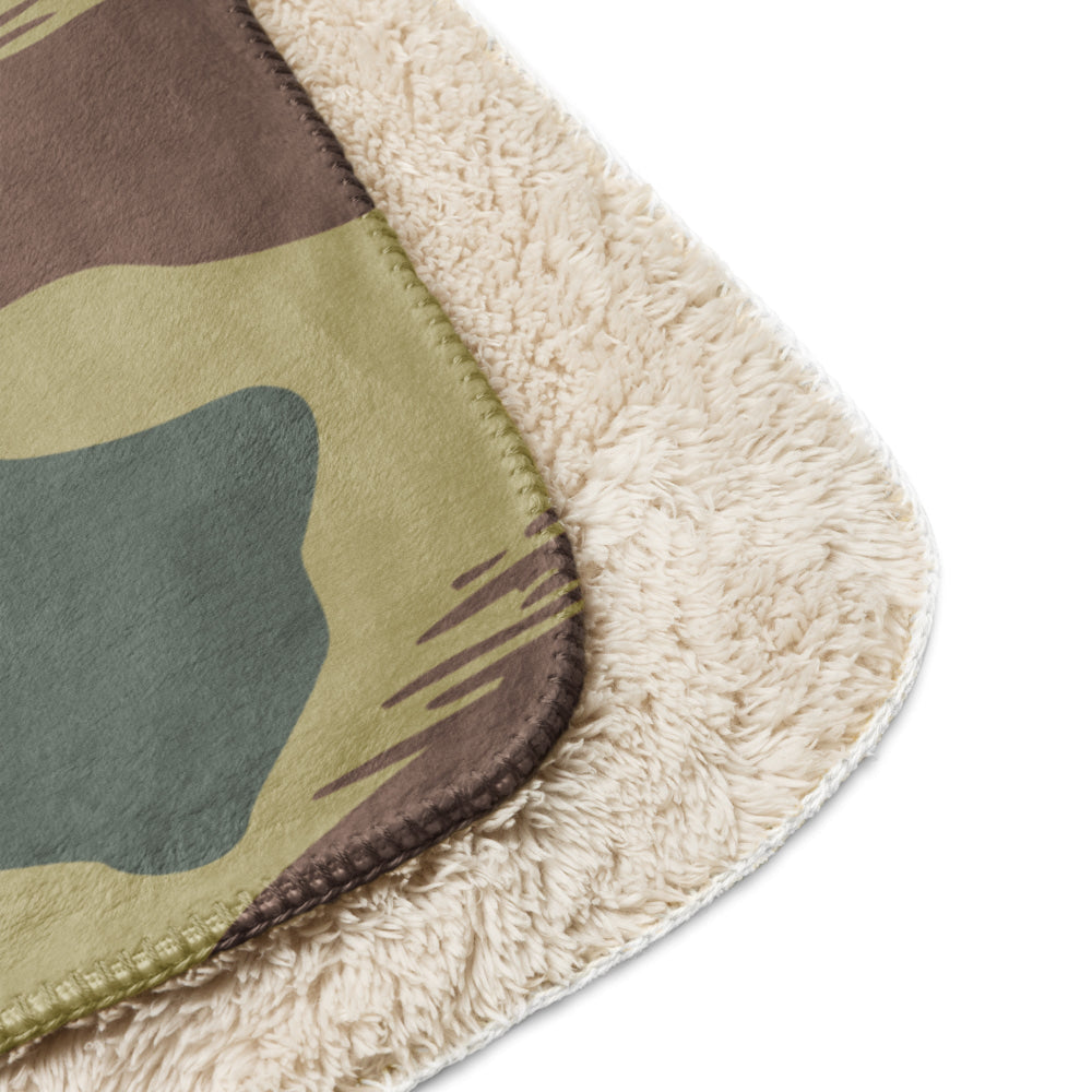 Belgium WW2 Independent Parachute Company Brushstroke CAMO Sherpa blanket - Blanket