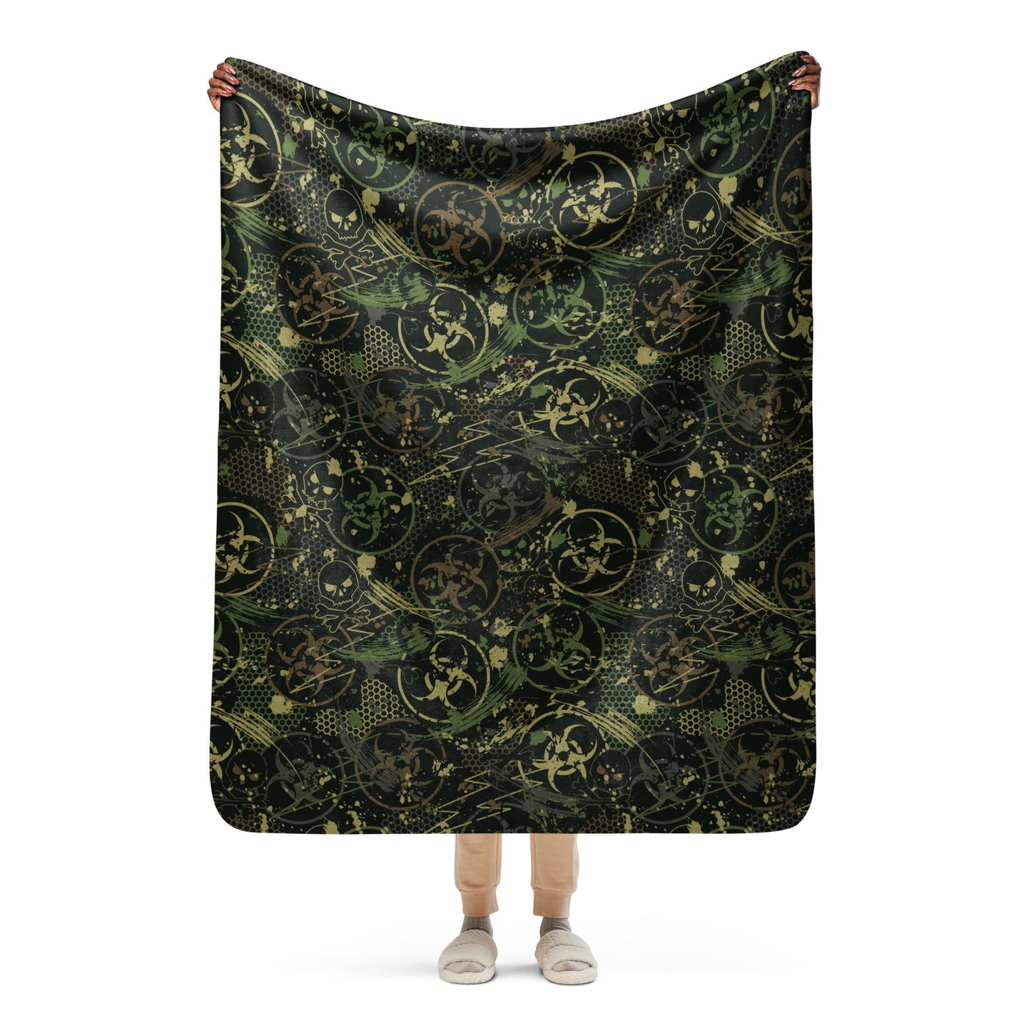 Biohazard Wasteland CAMO Sherpa blanket - 50″×60″ - Blankets