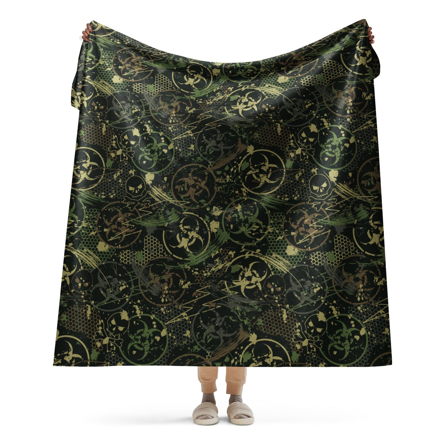 Biohazard Wasteland CAMO Sherpa blanket - 60″×80″ - Blankets