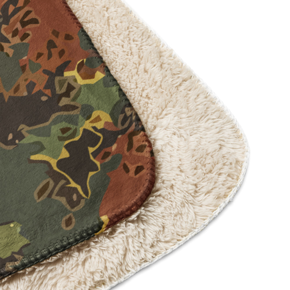 Black OPS Flecktarn Fractal Autumn CAMO Sherpa blanket - Blanket