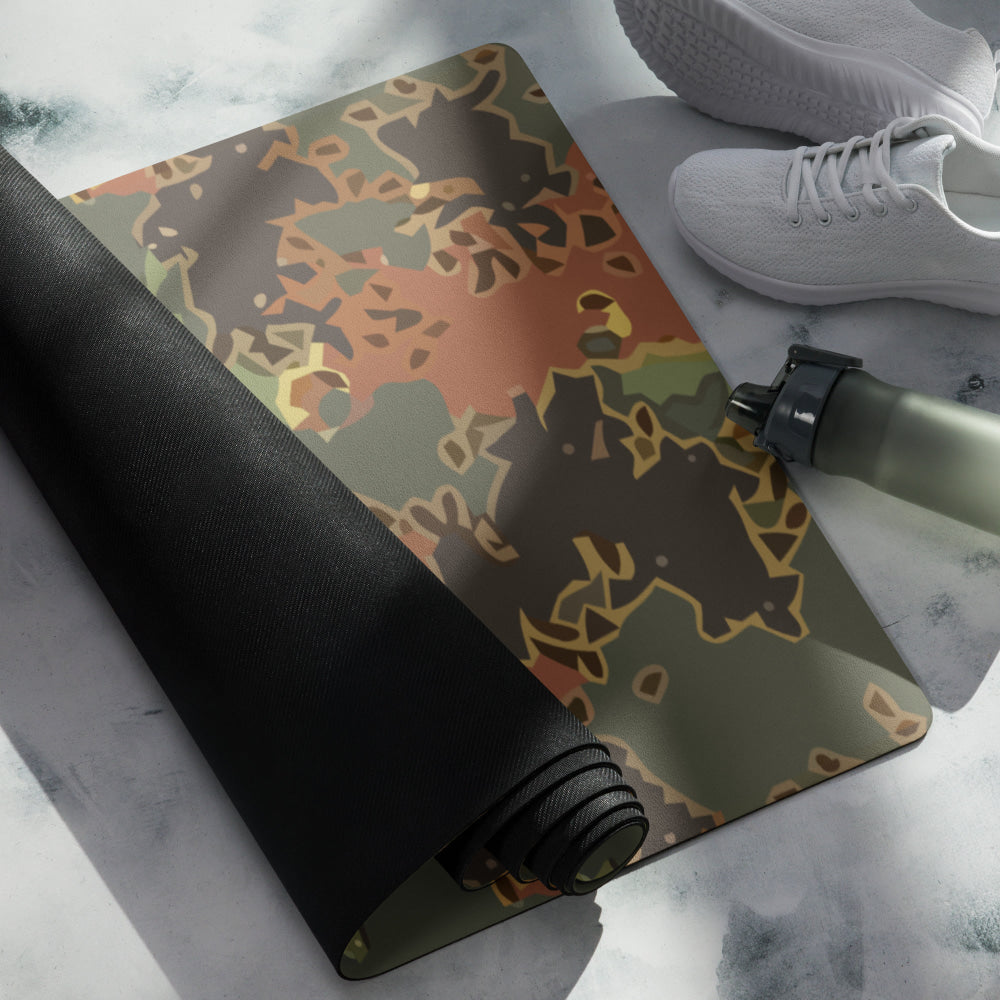 Black OPS Flecktarn Fractal Autumn CAMO Yoga mat - Mat