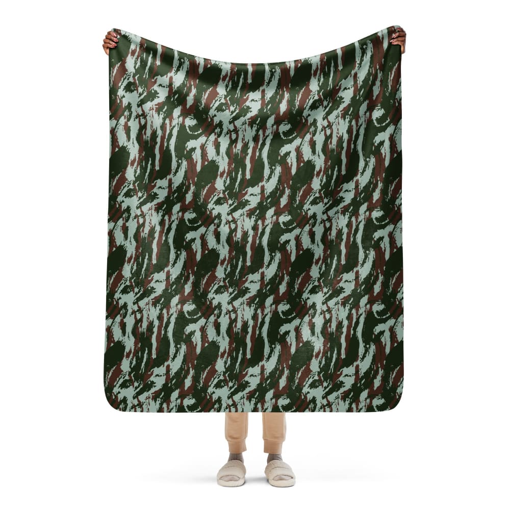 Brazilian Lizard CAMO Sherpa blanket - 50″×60″