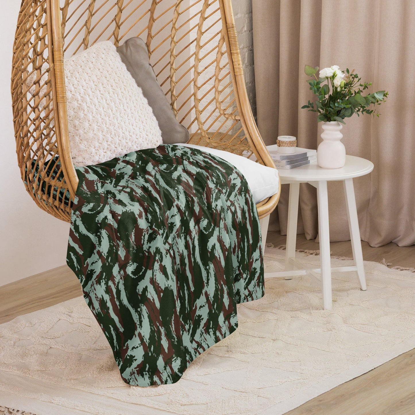 Brazilian Lizard Vertical CAMO Sherpa blanket - Blankets