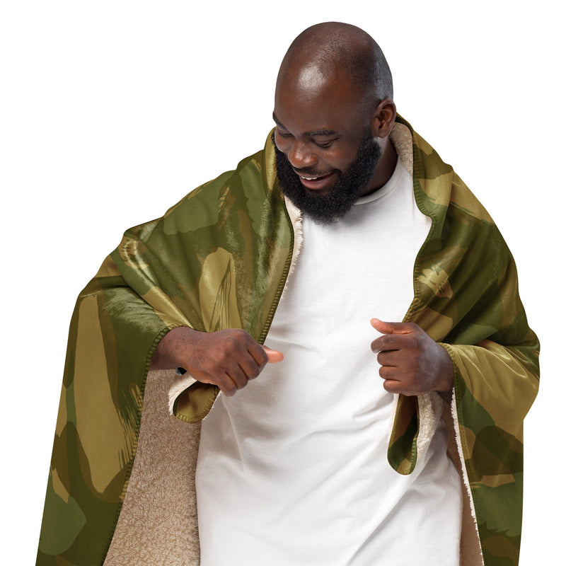 Denison WWII Airborne CAMO Sherpa Blanket