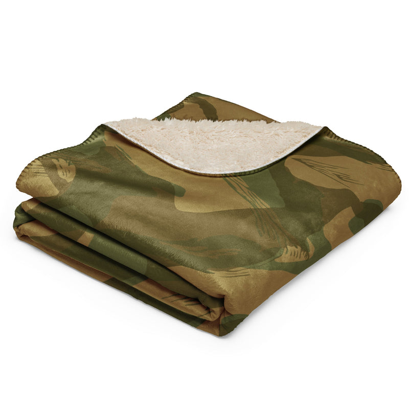 Denison WWII Airborne CAMO Sherpa Blanket