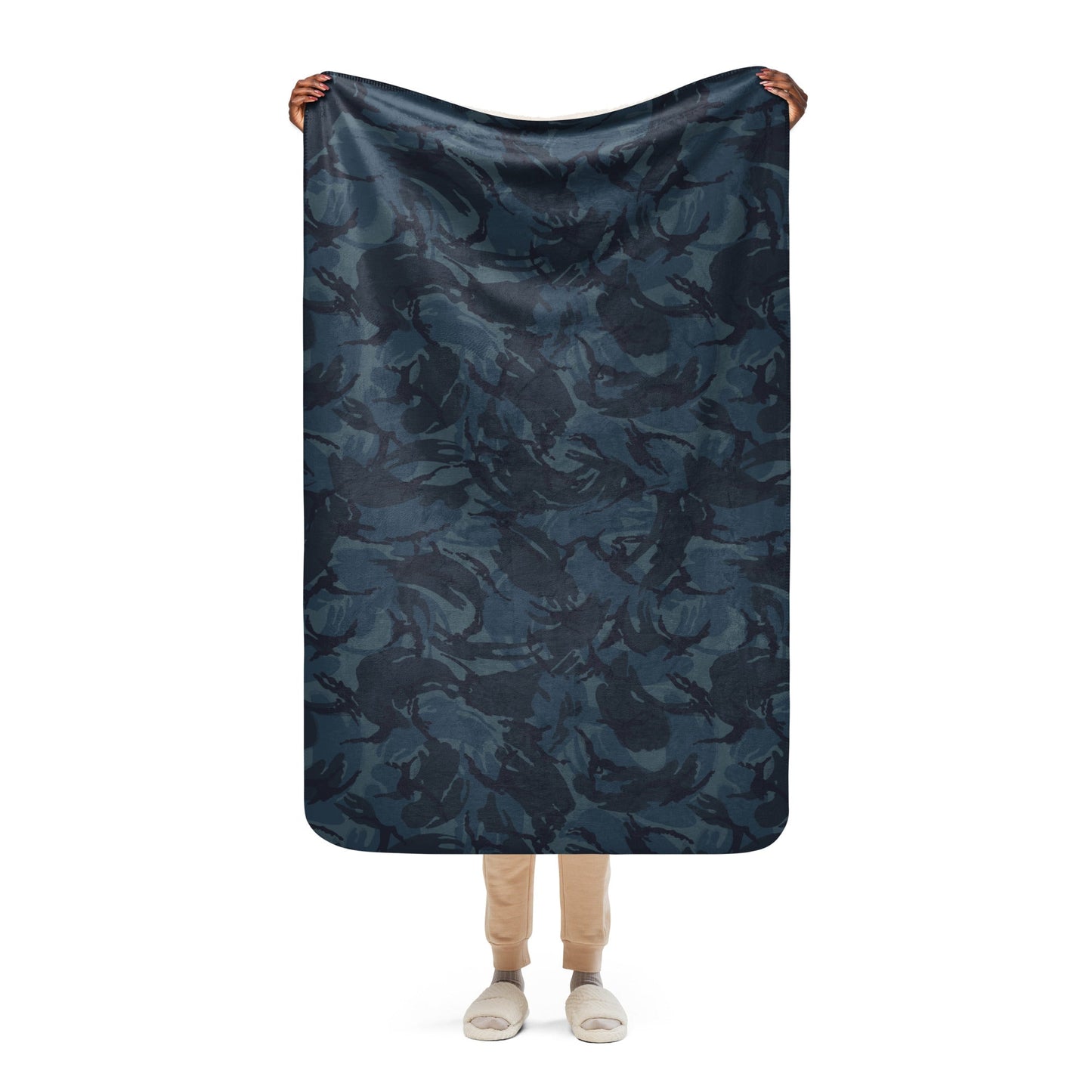 British DPM Night CAMO Sherpa blanket - 37″×57″ - Blankets