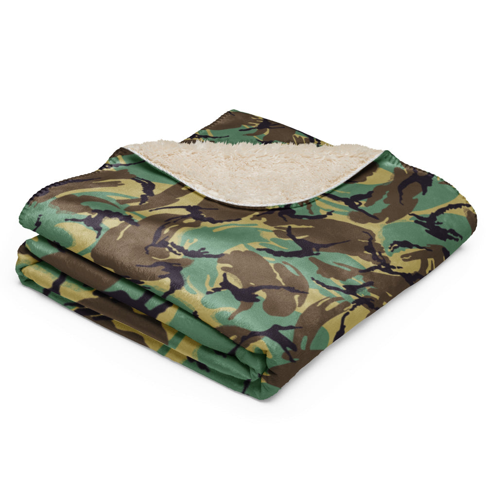 British DPM P60 Wild Geese Movie CAMO Sherpa blanket - Blanket