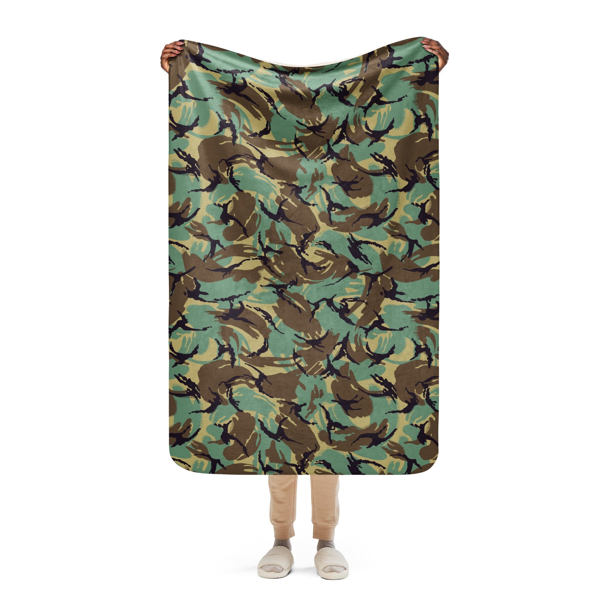 British DPM Wild Geese Movie CAMO Sherpa blanket - 37″×57″ - Blankets