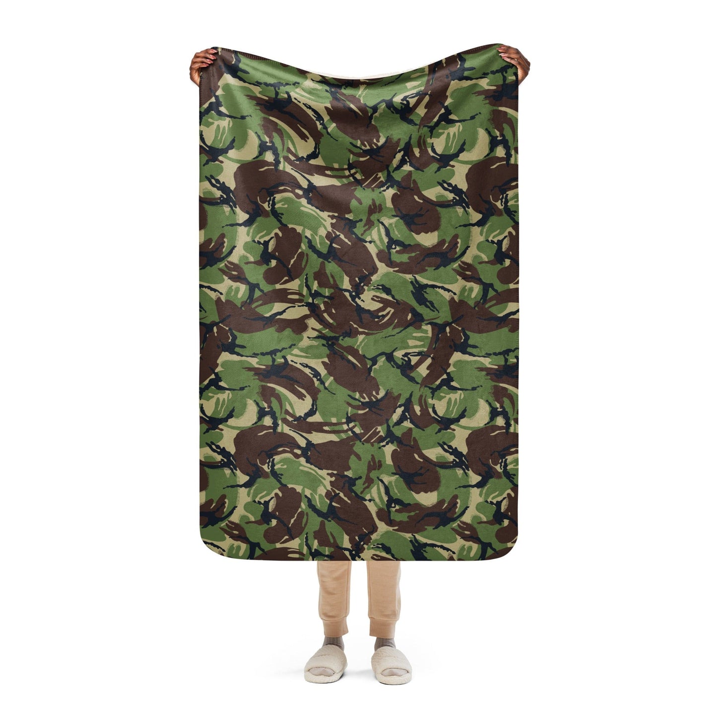 British DPM Woodland CAMO Sherpa blanket - 37″×57″ - Blankets