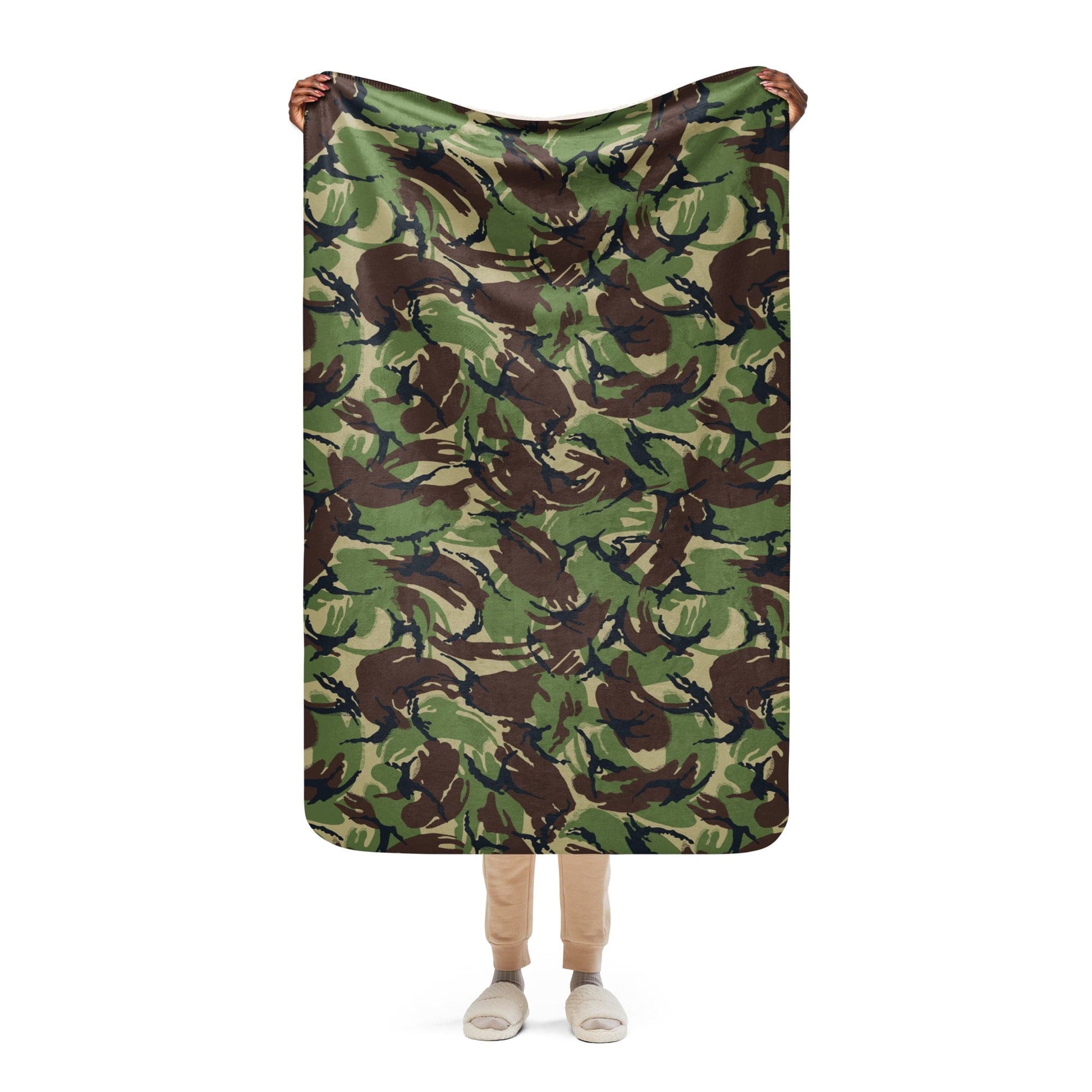 British DPM Woodland CAMO Sherpa blanket - 37″×57″ - Blankets