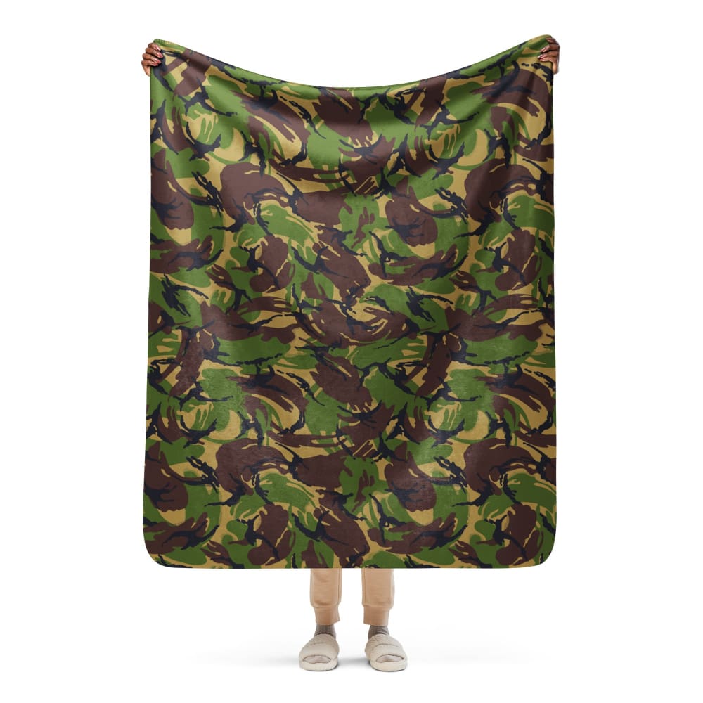 British DPM Woodland CAMO Sherpa blanket - 50″×60″