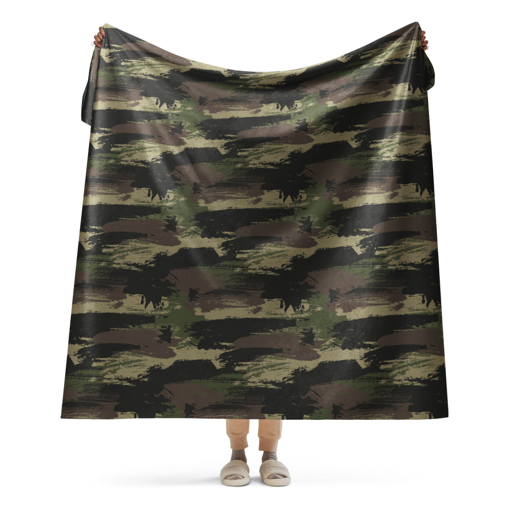 Brushstroke Jungle CAMO Sherpa blanket - 60″×80″ - Blanket