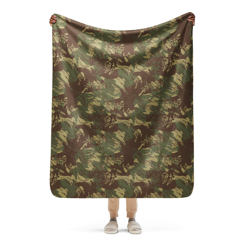 Brushstroke Rhodesian CAMO Sherpa Blanket - 50″×60″