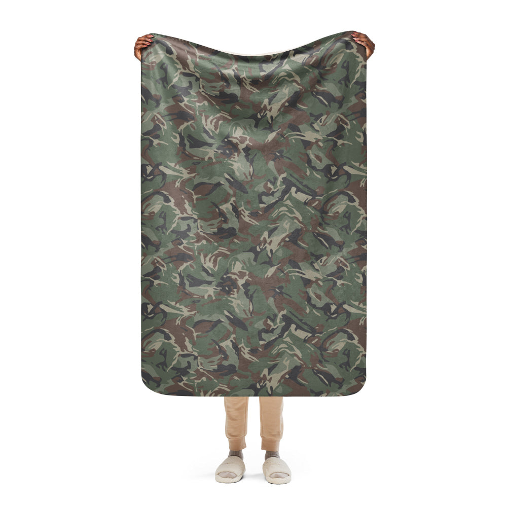 Bulgarian Army Disruptive Pattern (DPM) Temperate CAMO Sherpa blanket - 37″×57″ - Blanket