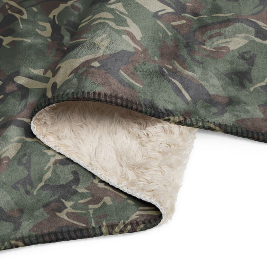 Bulgarian Army Disruptive Pattern (DPM) Temperate CAMO Sherpa blanket