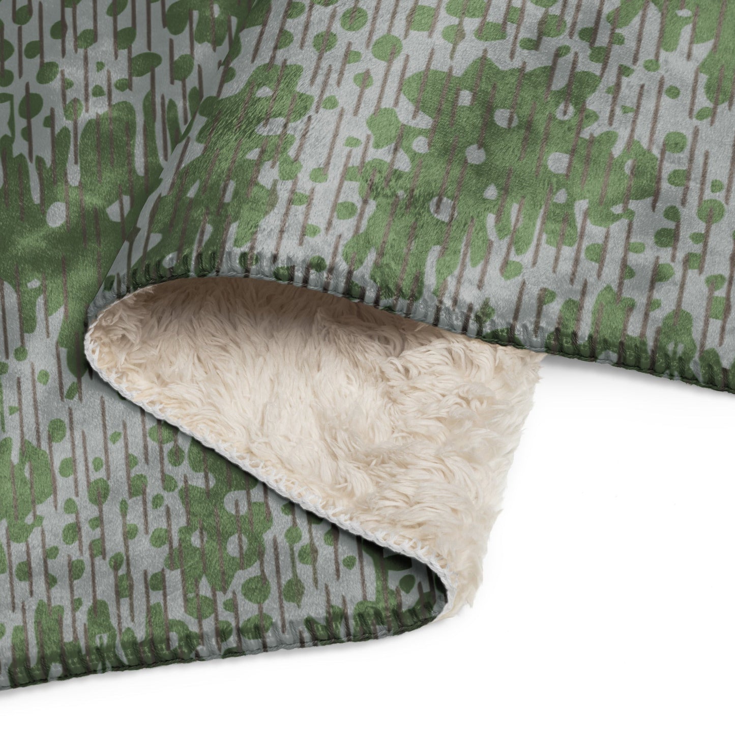 Bulgarian Frog Skin Zhabezhka Kozha CAMO Sherpa blanket - Blankets