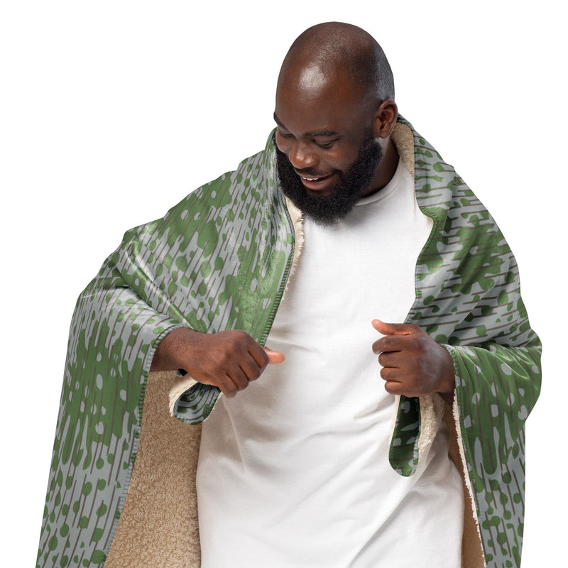 Frog Skin Zhabezhka Kozha CAMO Sherpa Blanket