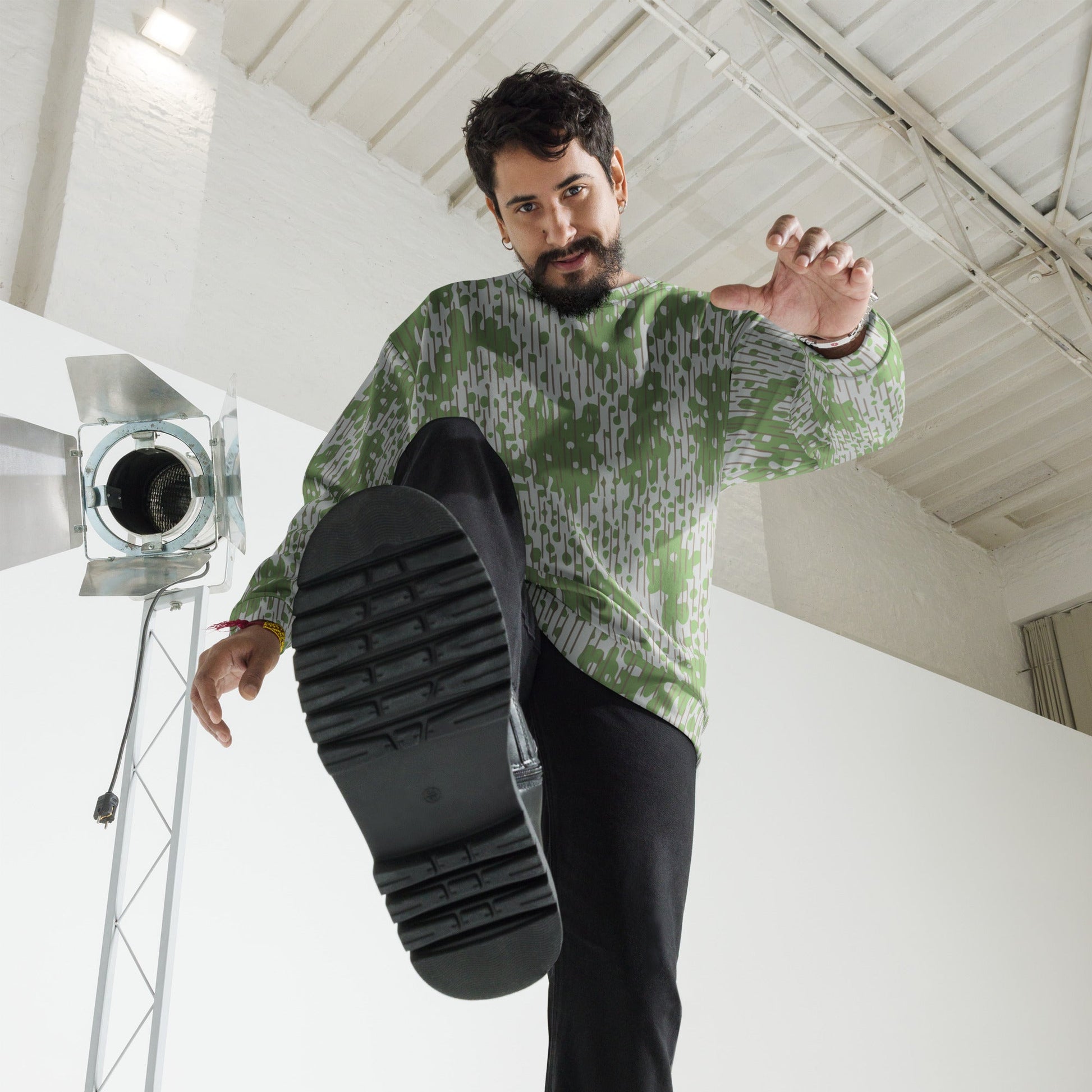 Bulgarian Frog Skin Zhabezhka Kozha CAMO Unisex Sweatshirt - Sweatshirts