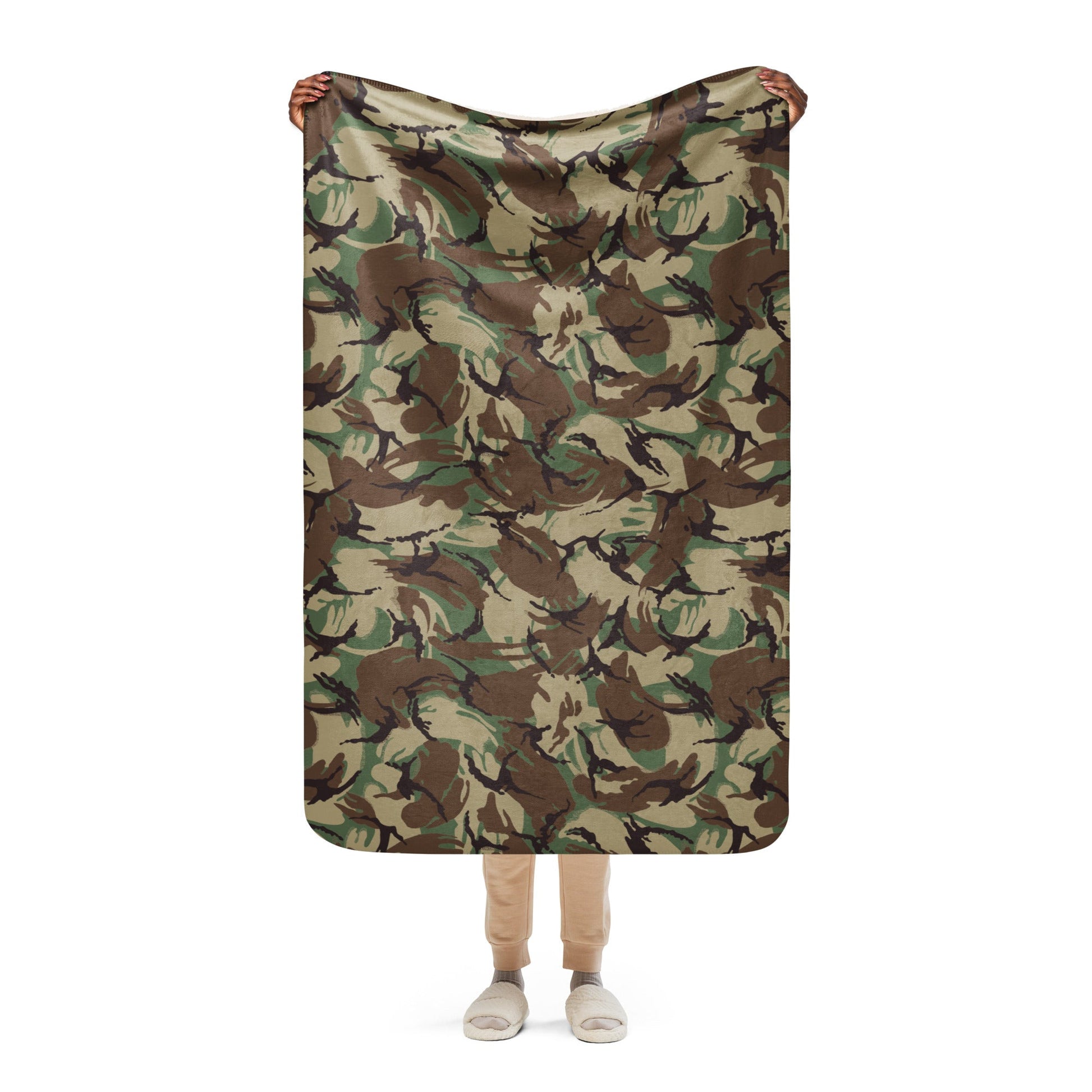Canadian Airborne DPM CAMO Sherpa Blanket - 37″×57″