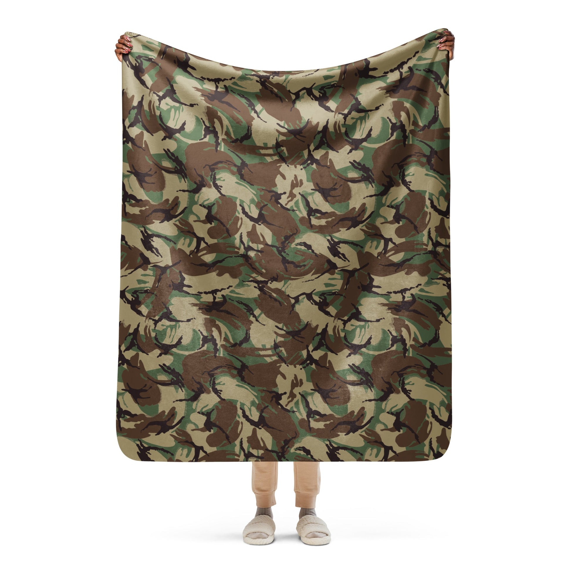 Canadian Airborne DPM CAMO Sherpa blanket - 50″×60″ - Blankets