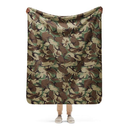 Canadian Airborne DPM CAMO Sherpa blanket - 50″×60″ - Blankets