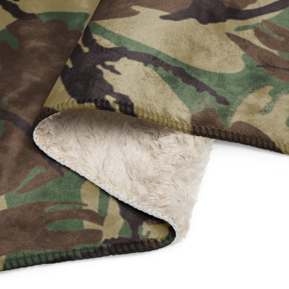 Canadian Airborne DPM CAMO Sherpa blanket - Blankets