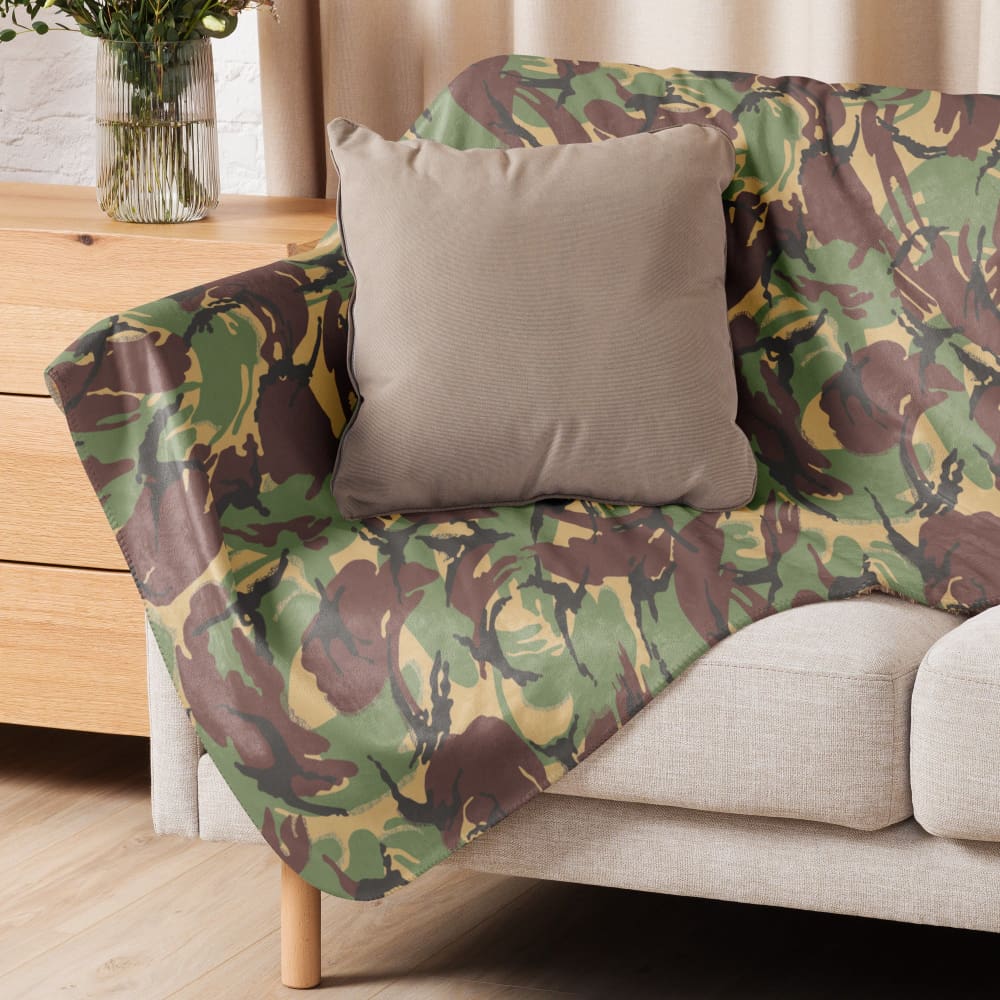 Canadian DPM Airborne Special Service Force CAMO Sherpa blanket