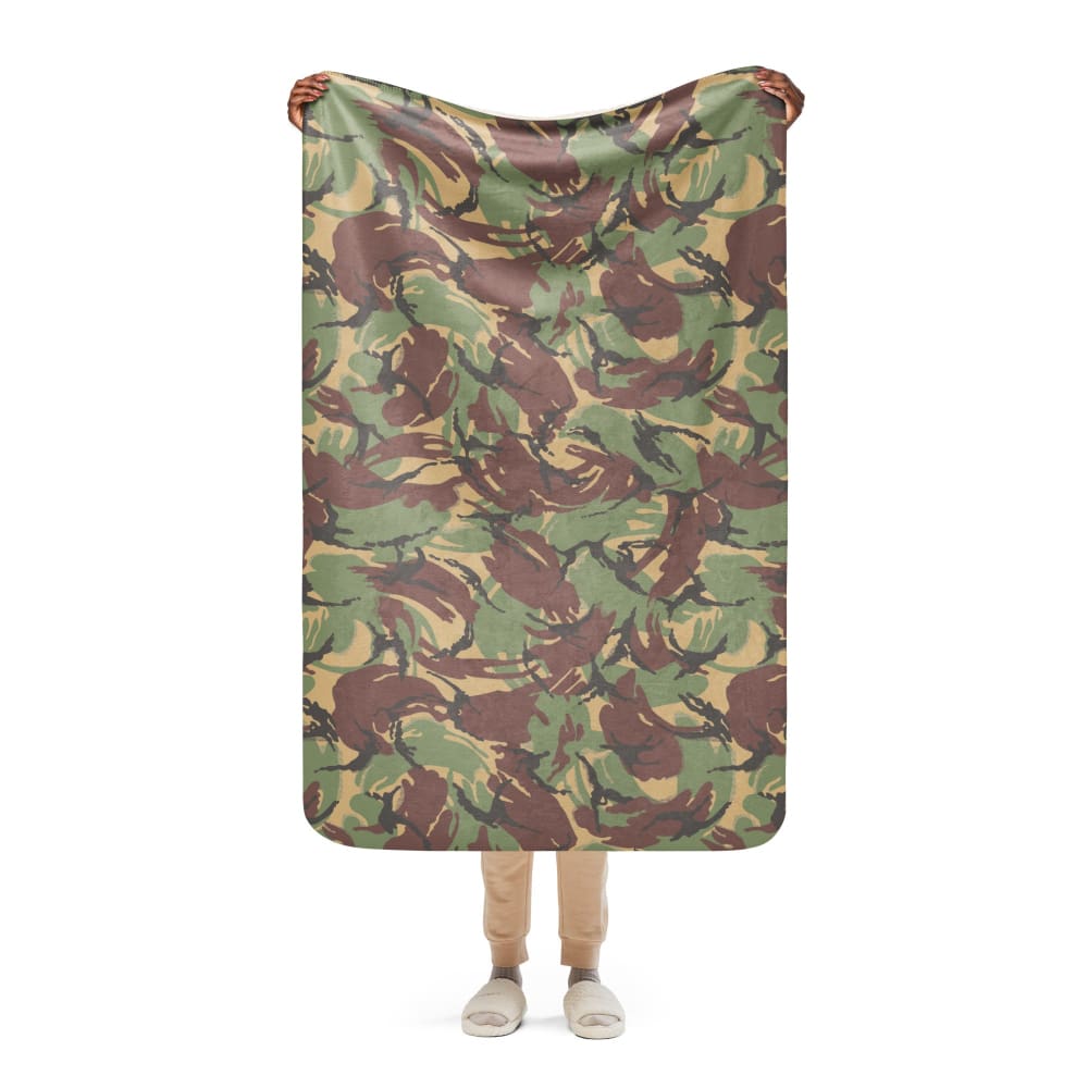 Canadian DPM Airborne Special Service Force CAMO Sherpa blanket - 37″×57″