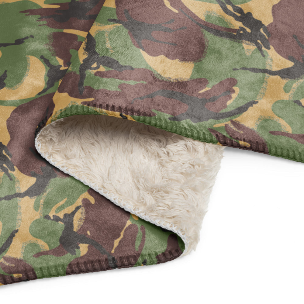 Canadian DPM Airborne Special Service Force CAMO Sherpa blanket - Blanket