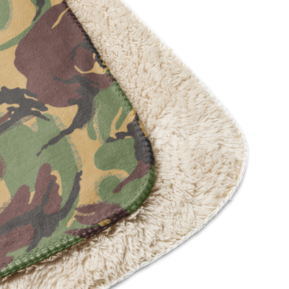 Canadian DPM Airborne Special Service Force CAMO Sherpa blanket - Blanket