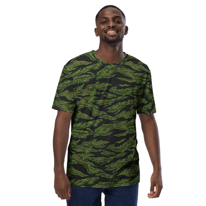 Canadian Tiger Stripe CAMO Mens t-shirt - T-Shirts