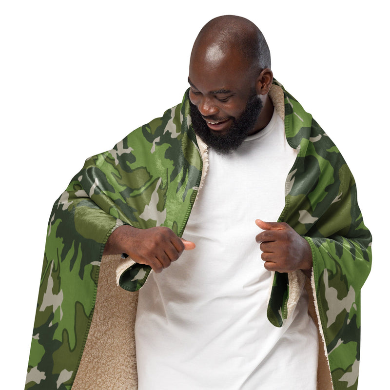 Denison Type 84 Airborne CAMO Sherpa Blanket