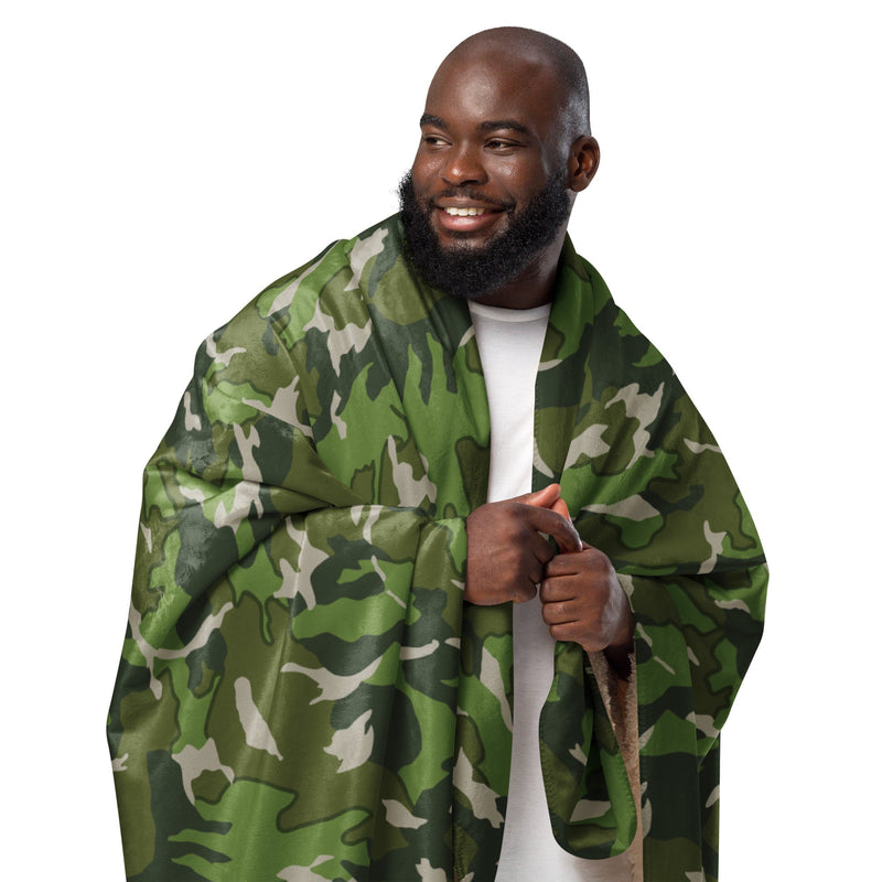 Denison Type 84 Airborne CAMO Sherpa Blanket