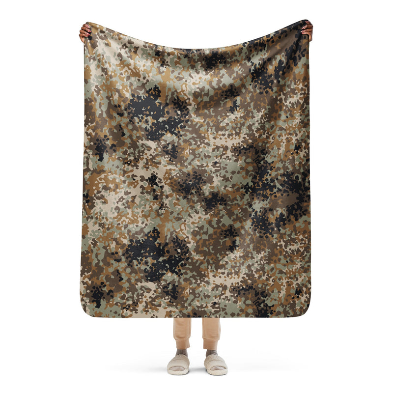 Flecktarn Himalayan Plateau CAMO Sherpa Blanket - 50″×60″