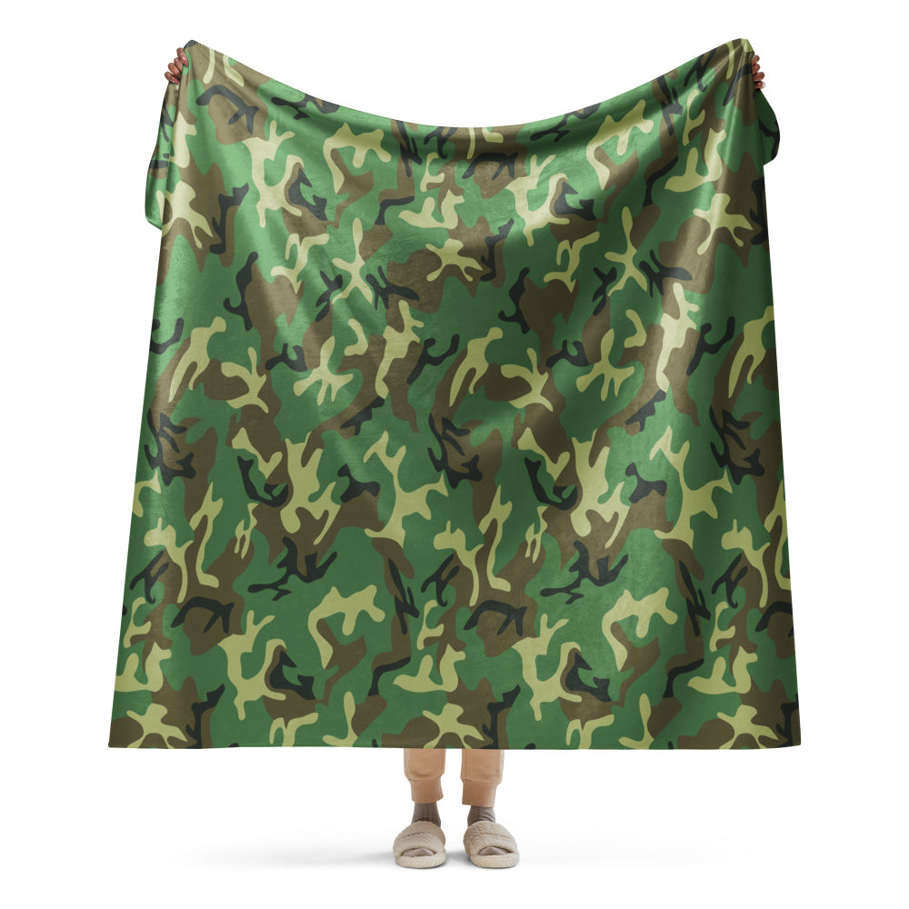 Chinese Type 87 Woodland CAMO Sherpa blanket - 60″×80″ - Blanket