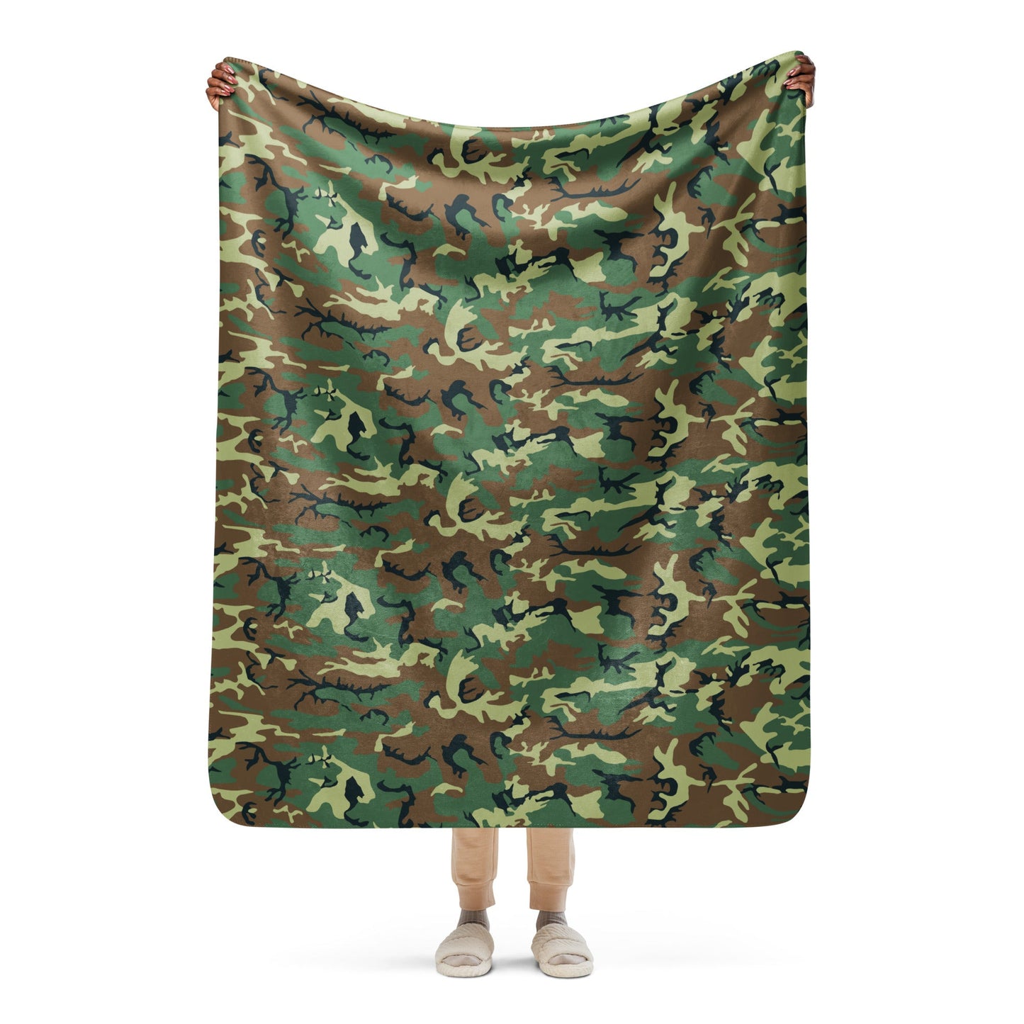 Chinese Type 99 Woodland CAMO Sherpa blanket - 50″×60″ - Blankets