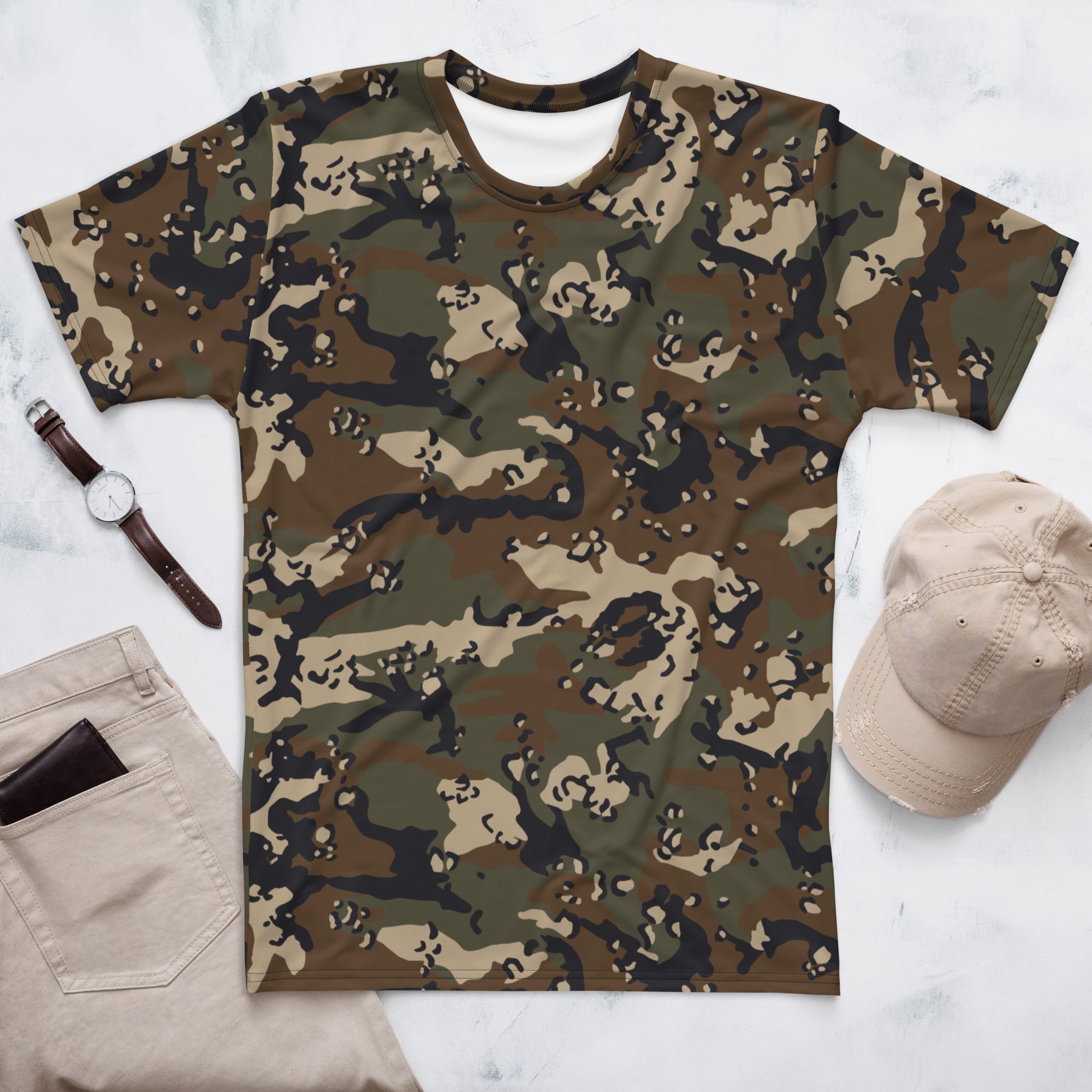 CAMO HQ - Chocolate Chip Woodland CAMO Mens t-shirt - Worldwide