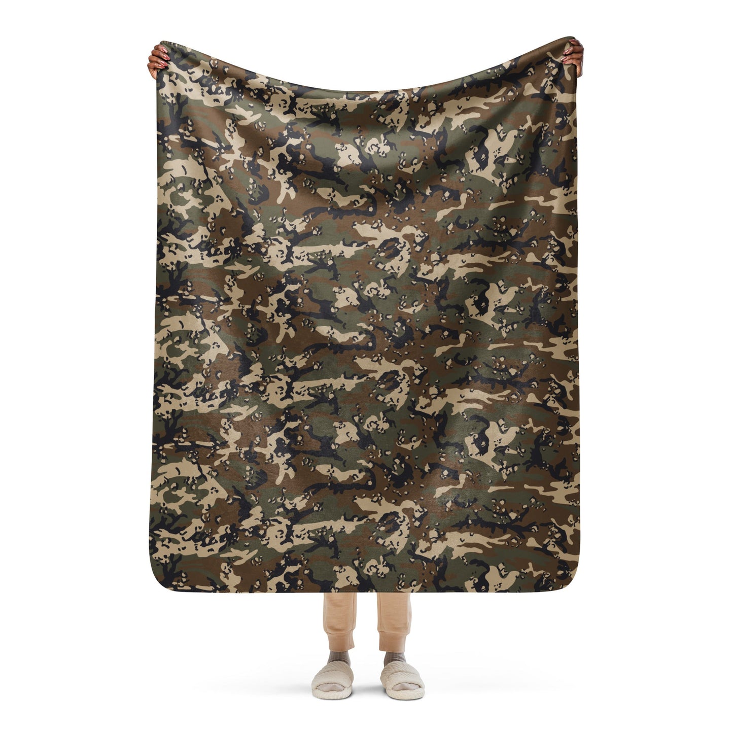 Chocolate Chip Woodland CAMO Sherpa Blanket - 50″×60″
