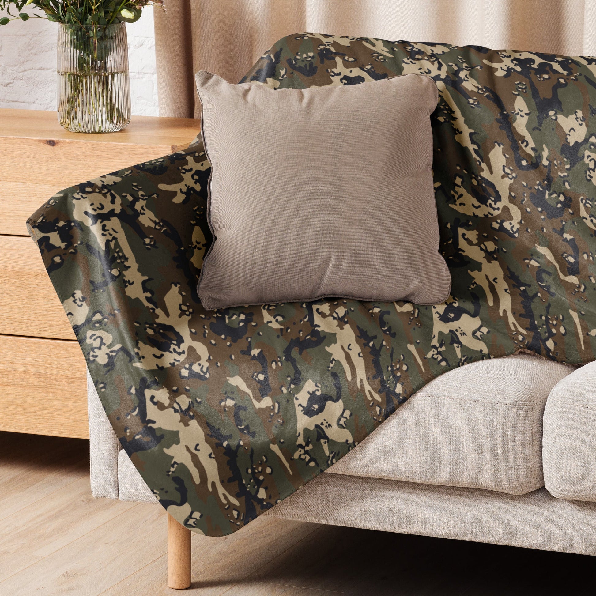 Chocolate Chip Woodland CAMO Sherpa Blanket
