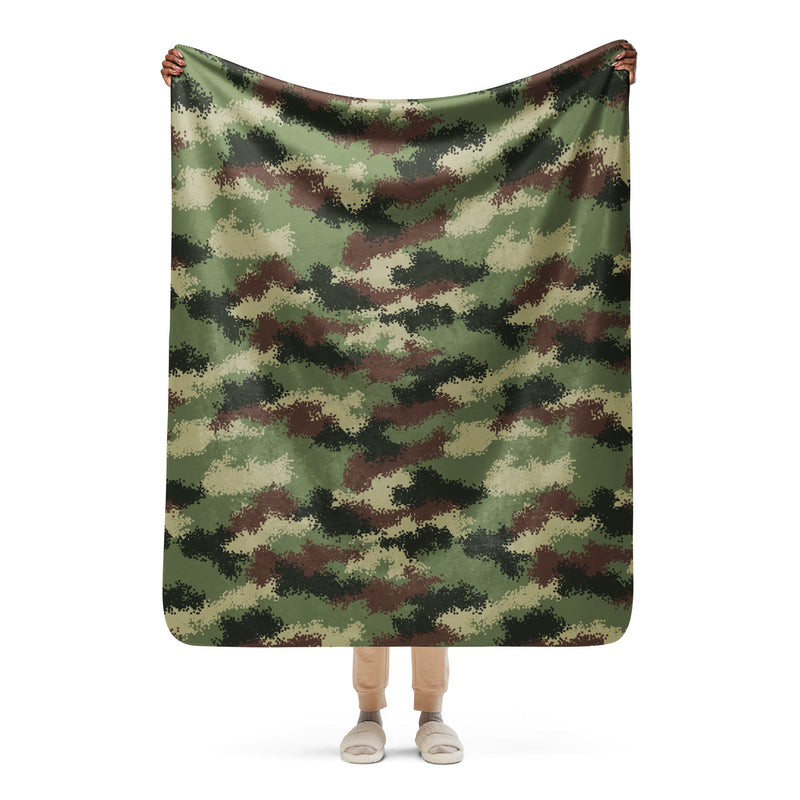 Digital Pixelado Jungle CAMO Sherpa Blanket - 50″×60″