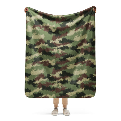 Digital Pixelado Jungle CAMO Sherpa Blanket - 50″×60″