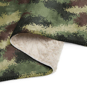 Digital Pixelado Jungle CAMO Sherpa Blanket