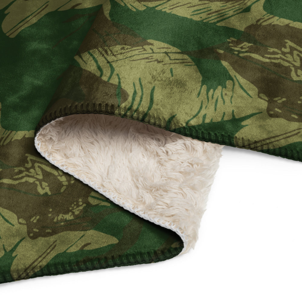 Congo Brushstroke CAMO Sherpa blanket - Blanket