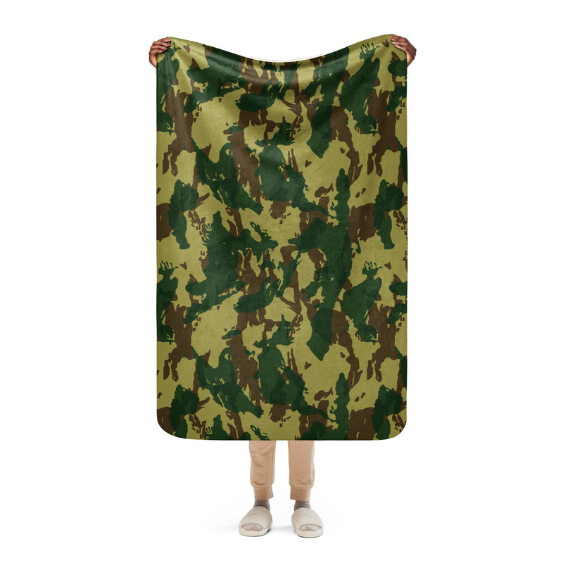 Denison Congo CAMO Sherpa Blanket - 37″×57″
