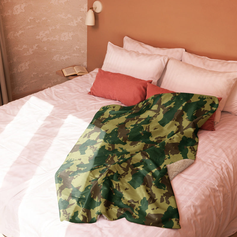 Denison Congo CAMO Sherpa Blanket